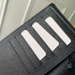 Louis Vuitton Brazza Wallet