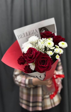 Букет комплимент №35