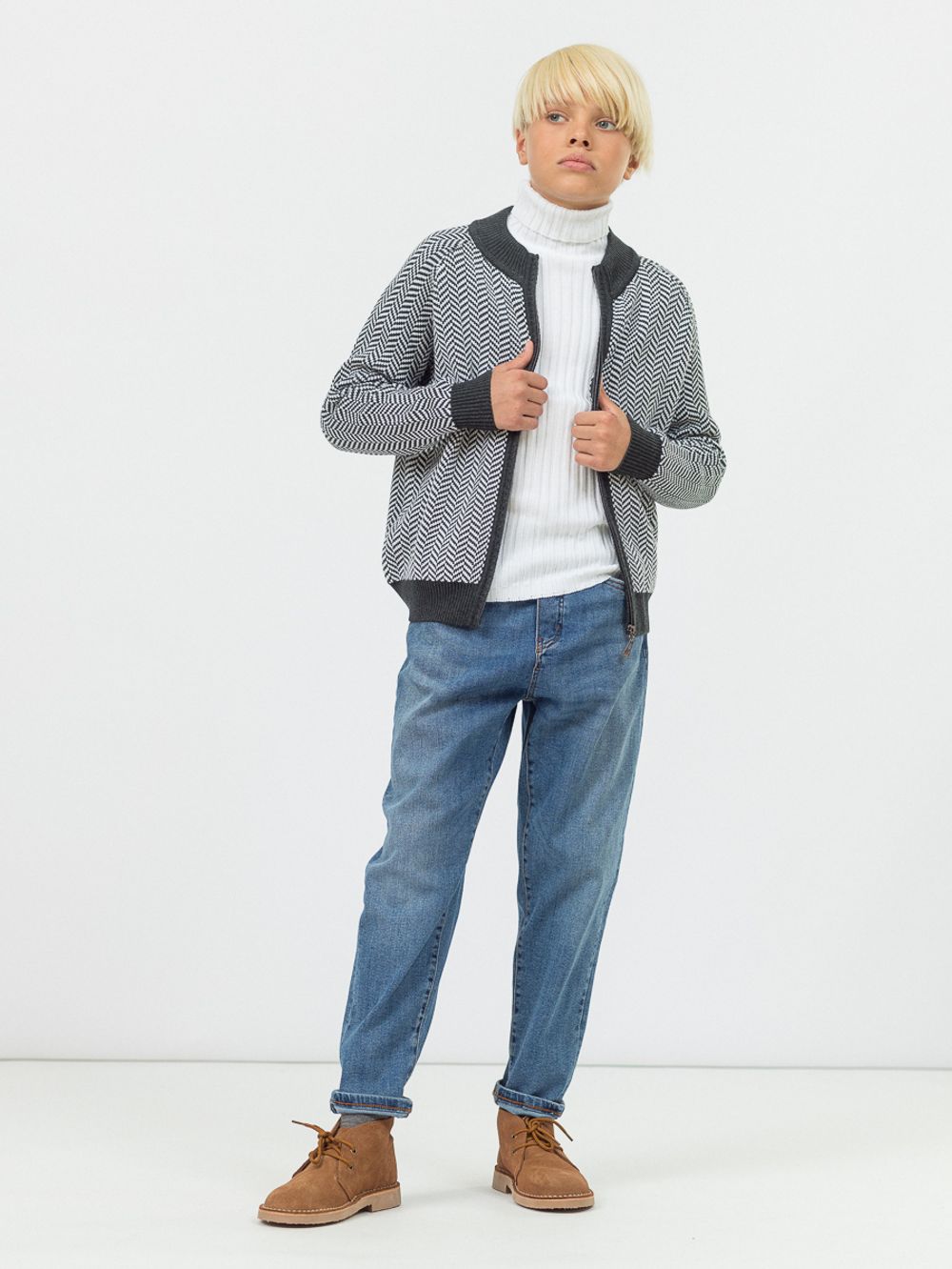 Кардиган для мальчика на молнии AT725 серо-молочный