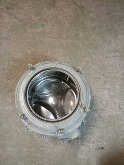 105 Бак в сборе для стиральной машины Electrolux 110858011 110834760 б/у