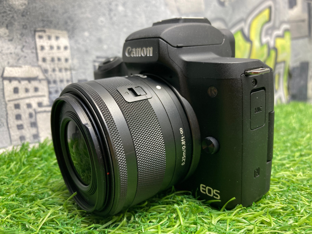 Canon EOS M50 Kit 15-45mm IS STM 1000 кадров