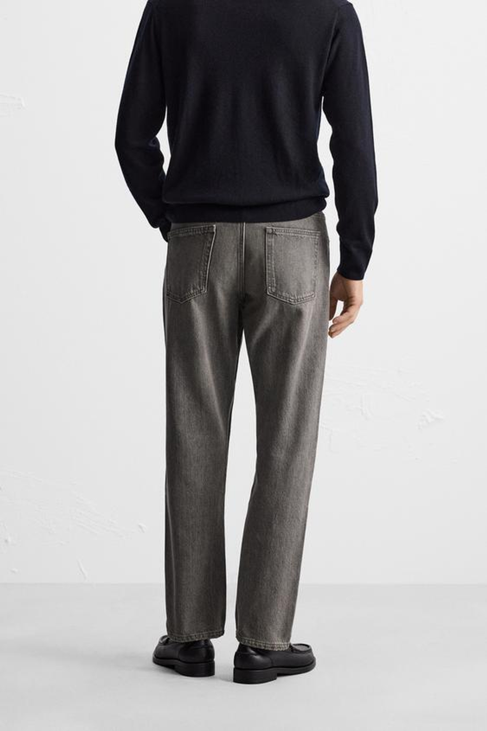 ZARA ДЖИНСЫ REGULAR FIT, СЕРЫЙ