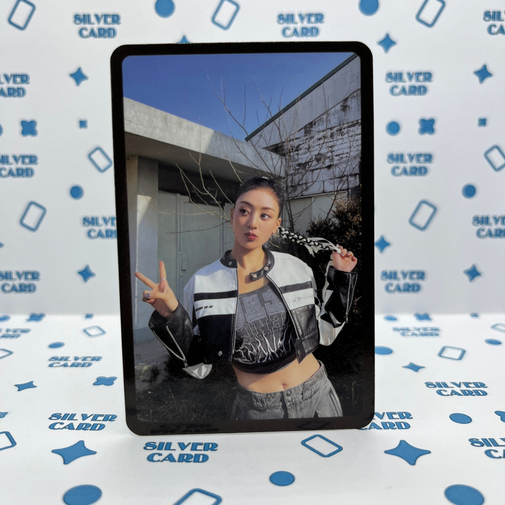 Фотокарта TWICE - READY TO BE (Be ver. | Джихё)