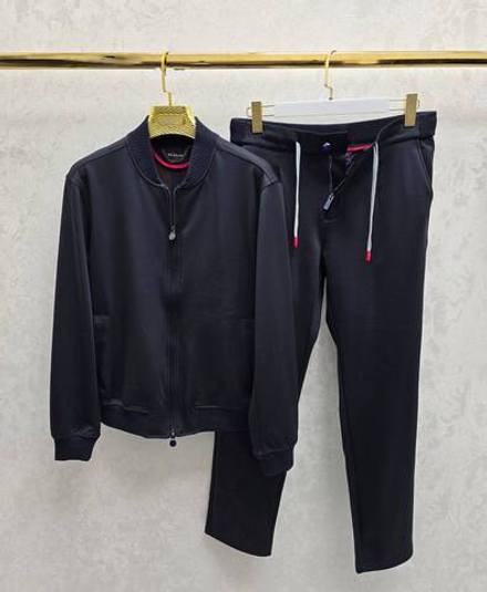 Прогулочный костюм Kiton