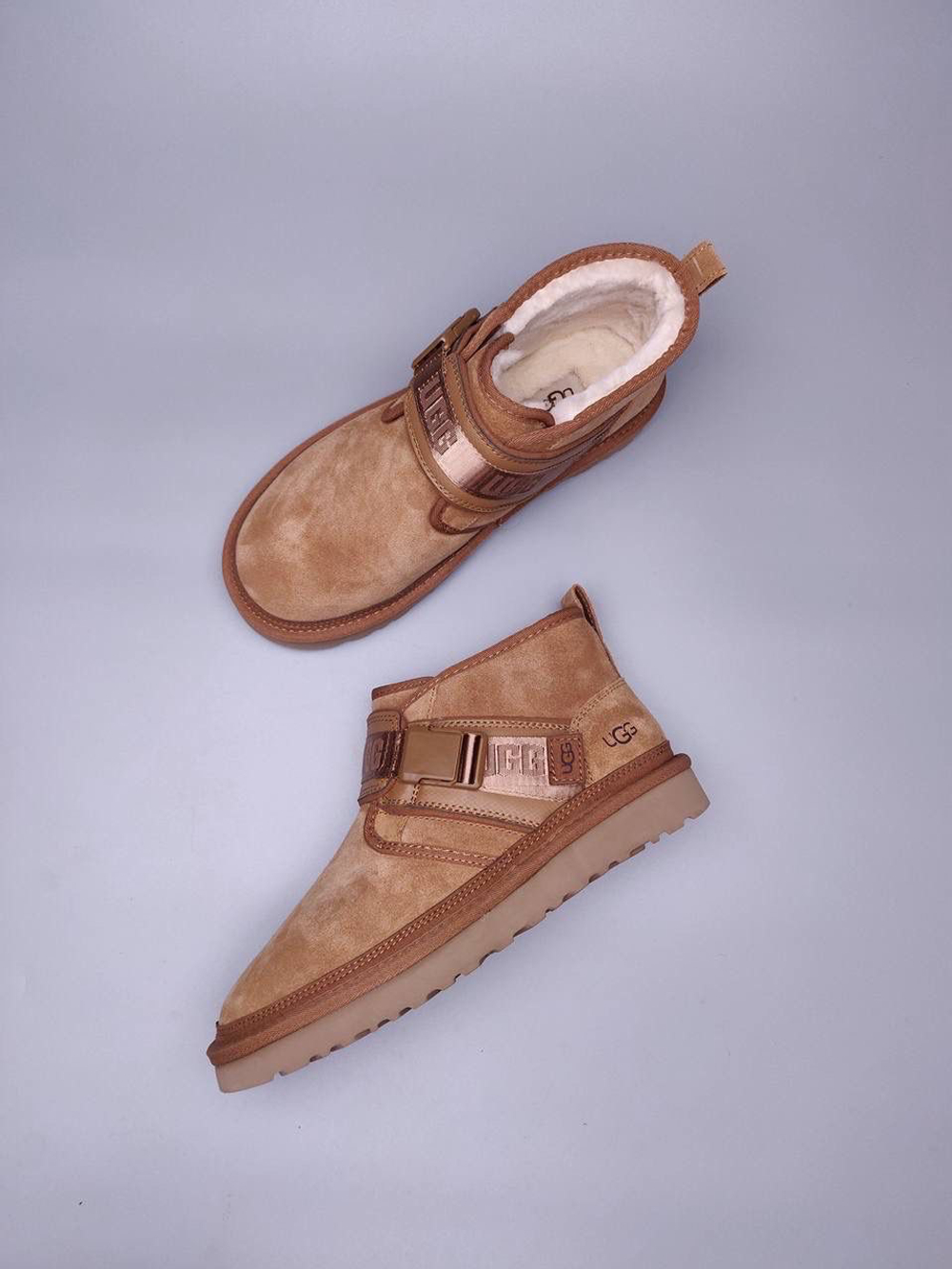 UGG