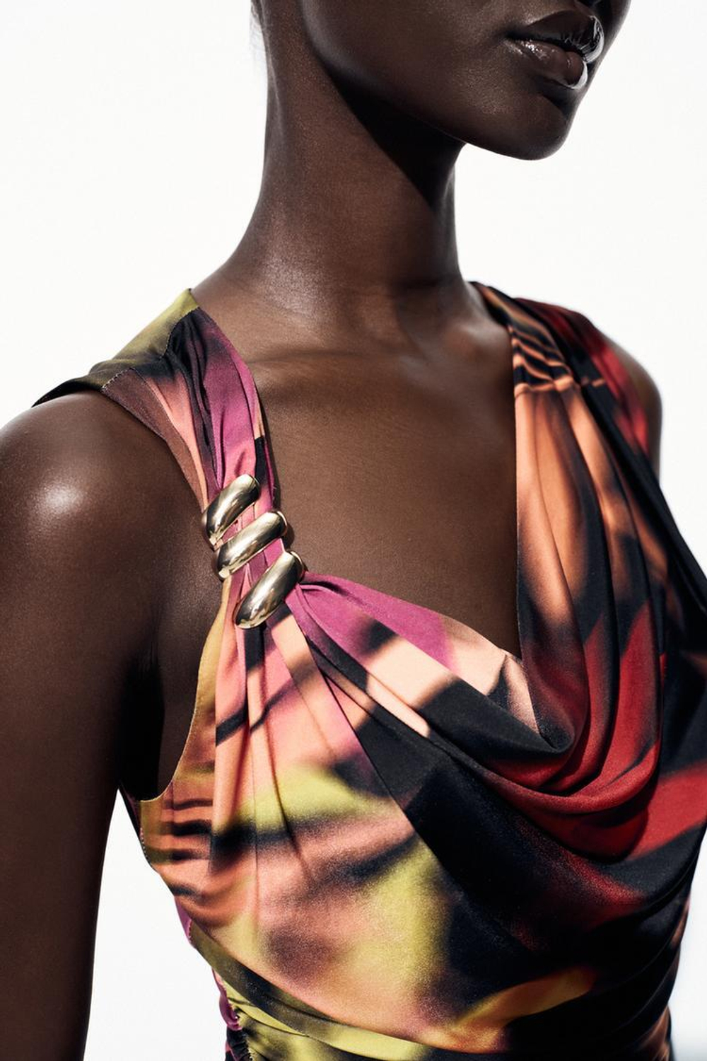 ZARA ПЛАТЬЕ МИДИ С ПРИНТОМ И АППЛИКАЦИЕЙ, РАЗНОЦВЕТНЫЙ