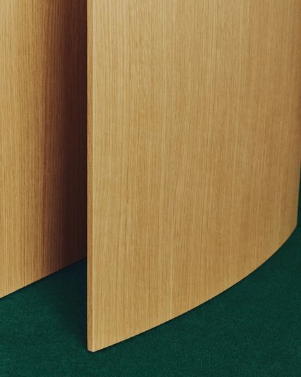 Письменный стол из дубового шпона Litto, 140 x 60 см