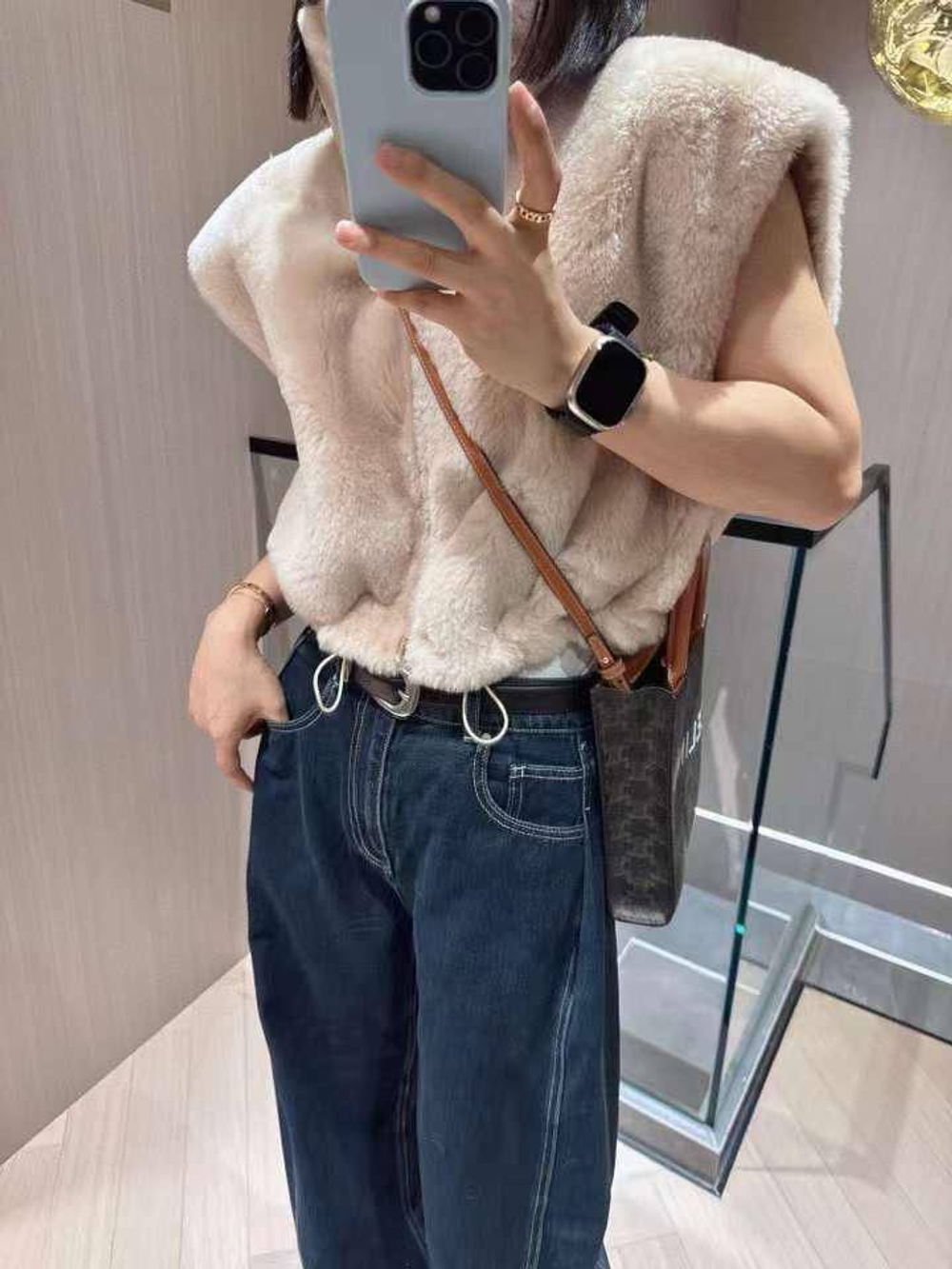Жилет Prada