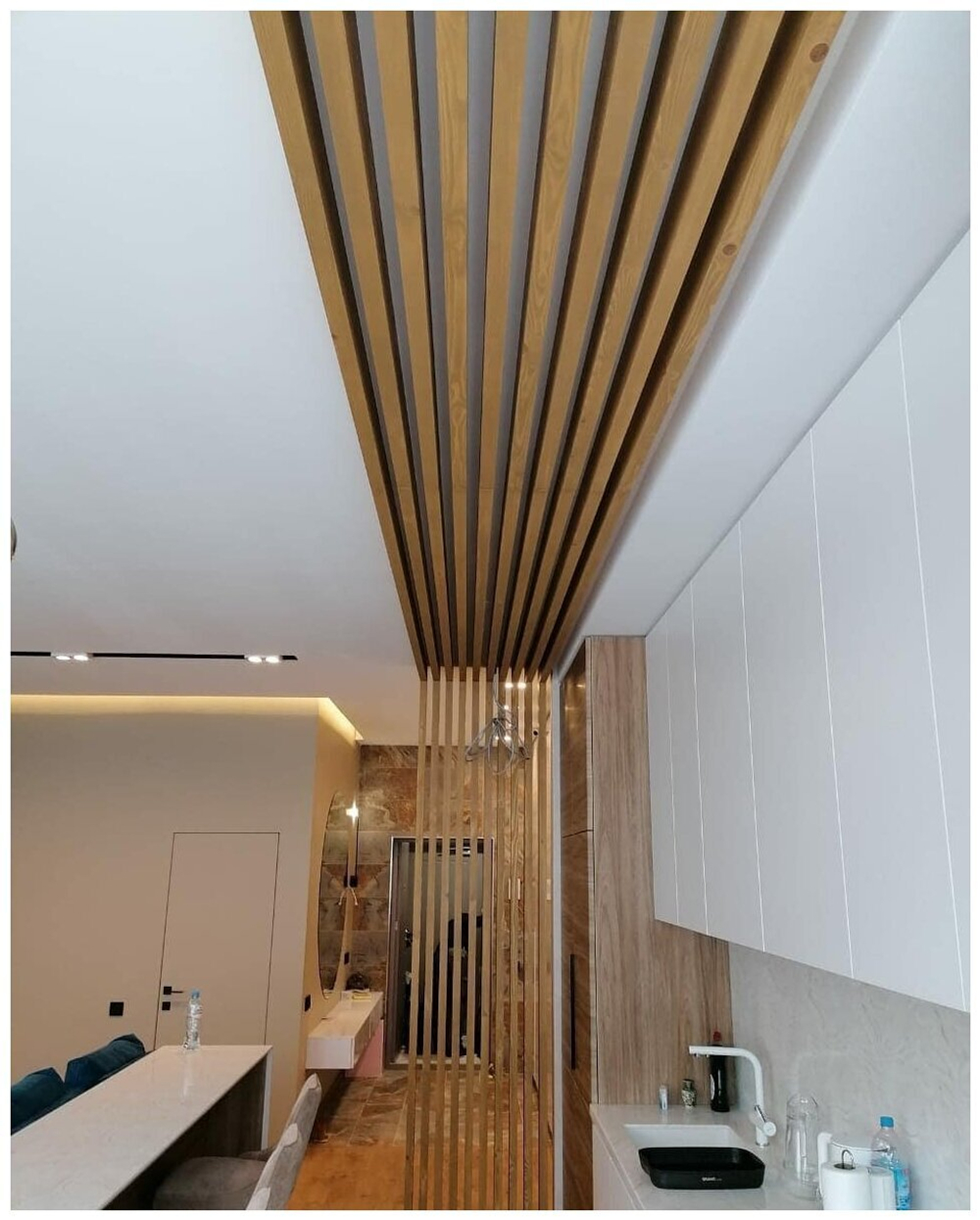 Г-образная перегородка для зонирования из Сосны 40х100мм