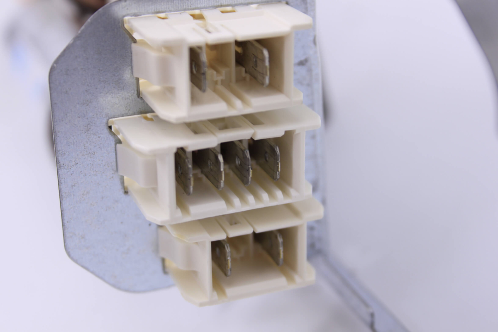 Планка в сборе с конденсаторами сушильной машины Beko B5T69233