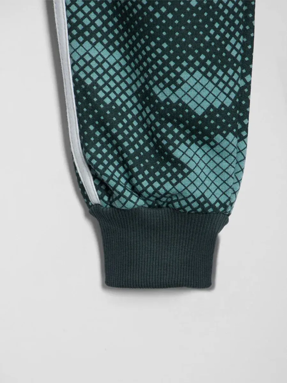 Спортивный костюм для мальчика, свитшот и брюки