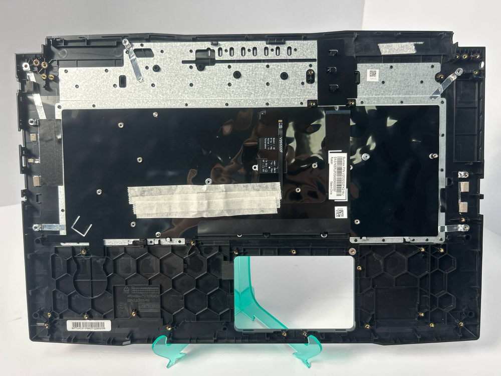 Верхняя панель с клавиатурой (топкейс) для ноутбука MSI Katana 17 B12UCX (957-17L431E-C01)