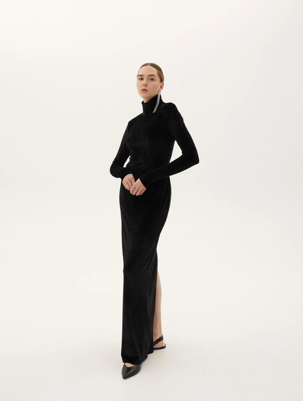 Платье-футляр, чёрный