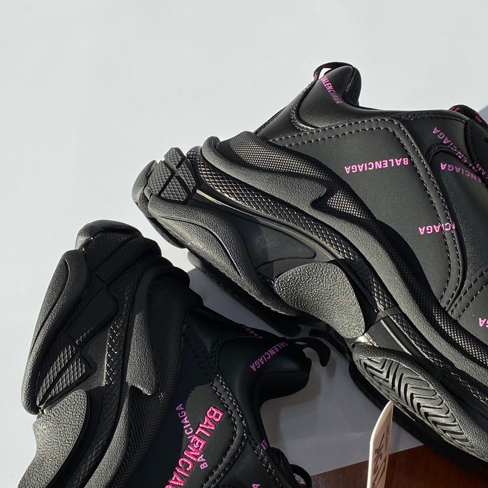 Balenciaga Triple S