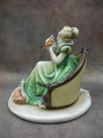 Статуэтка. Фарфор. Дама с какаду. Capodimonte. Италия