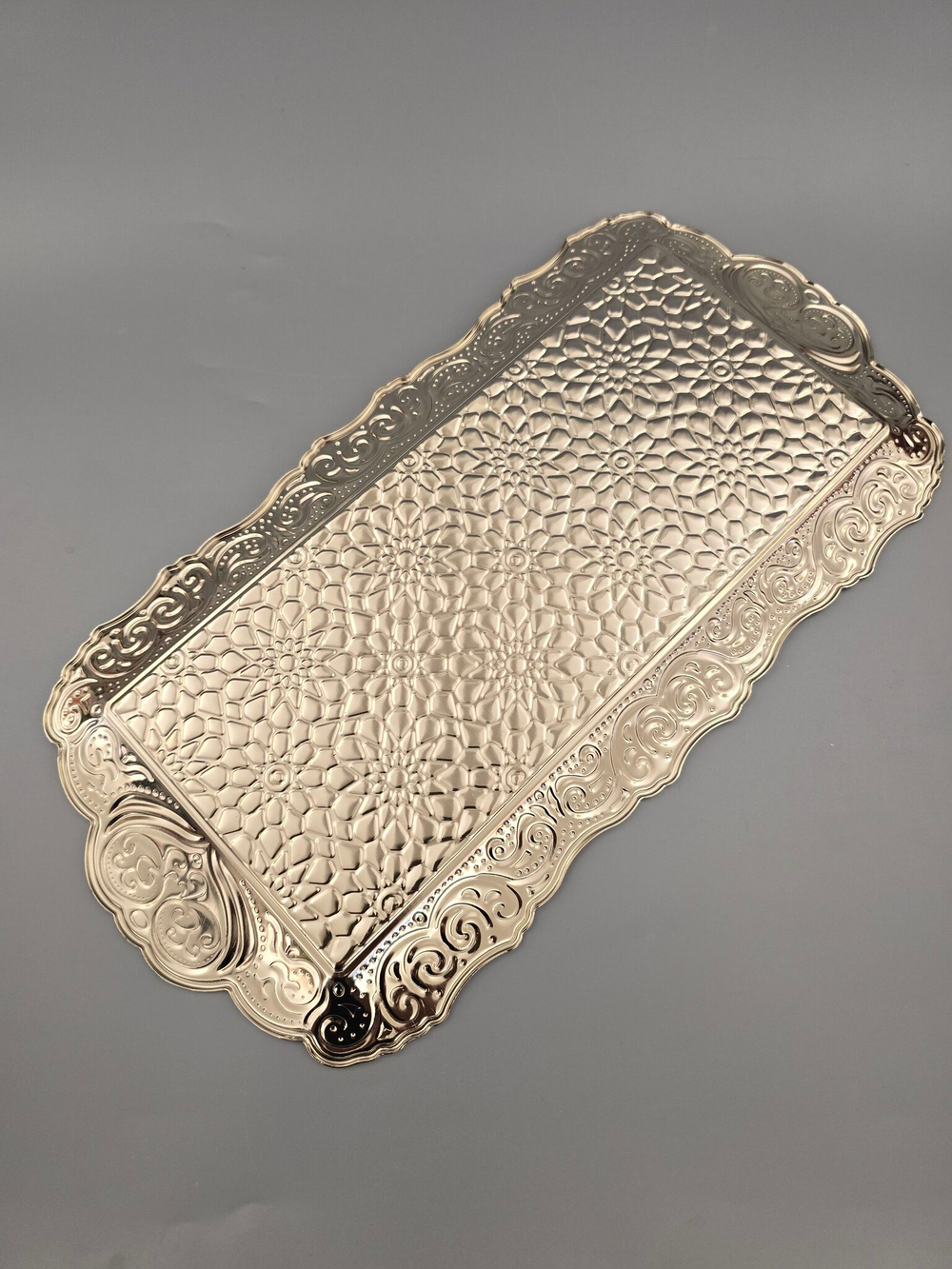 Поднос прямоугольный декоративный 35*18 "Цветок" металлический /ACAR. Турция (серебристый)
