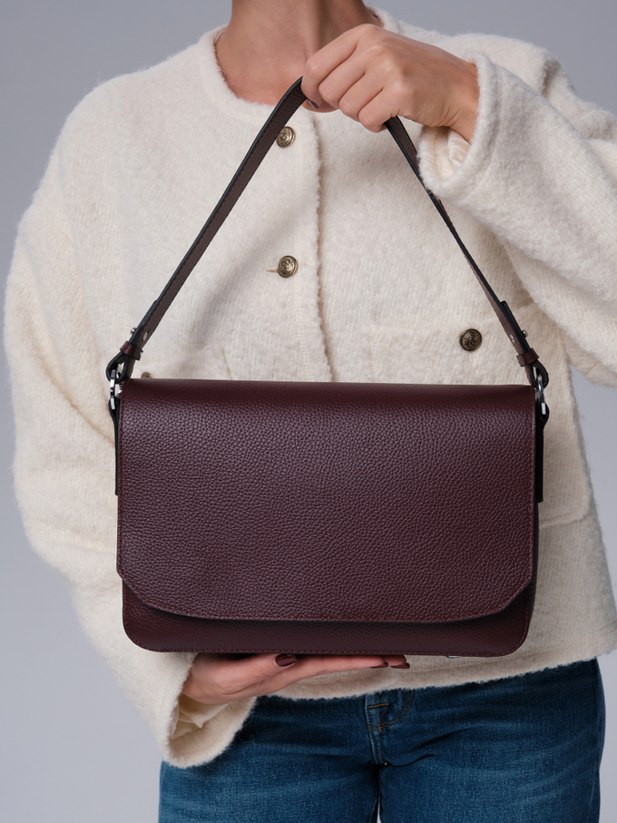 Сумка на плечо Deboro 30512 зимняя вишня