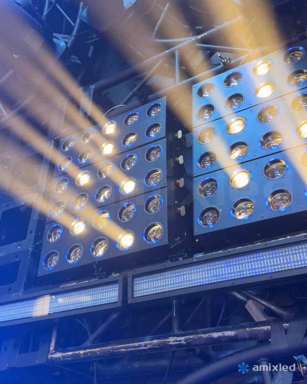 Сценический блайндер Amixled 10X80w LED matrix blinder