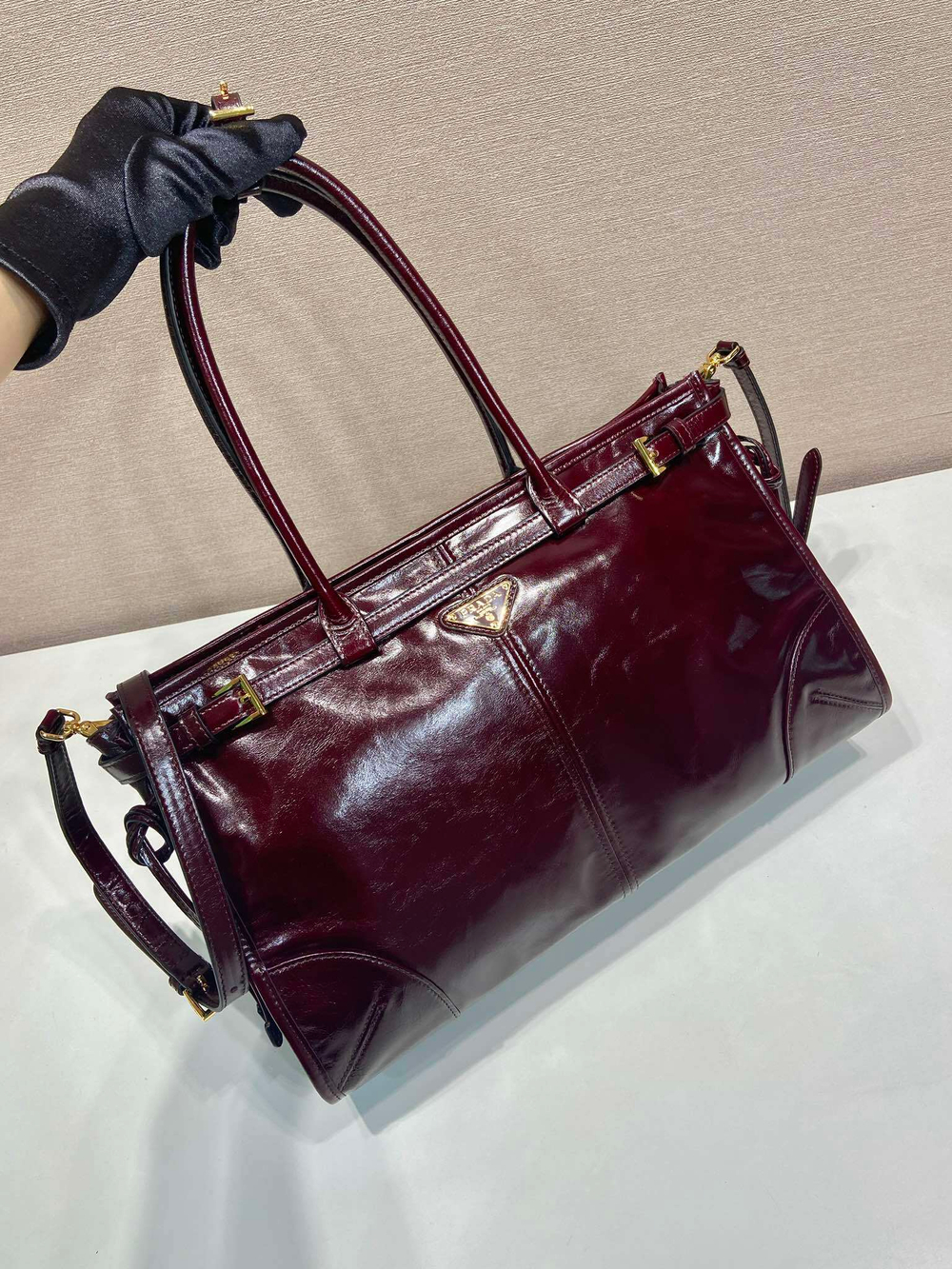 Prada Bonnie Large 38 cm