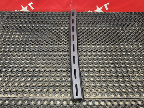 Дефлектор обдува лобового стекла 2023г