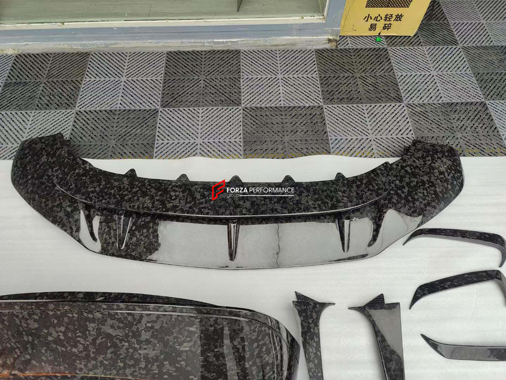 Обвес из кованого карбона для Bentley Bentayga 2020+ Бентли Бентайга