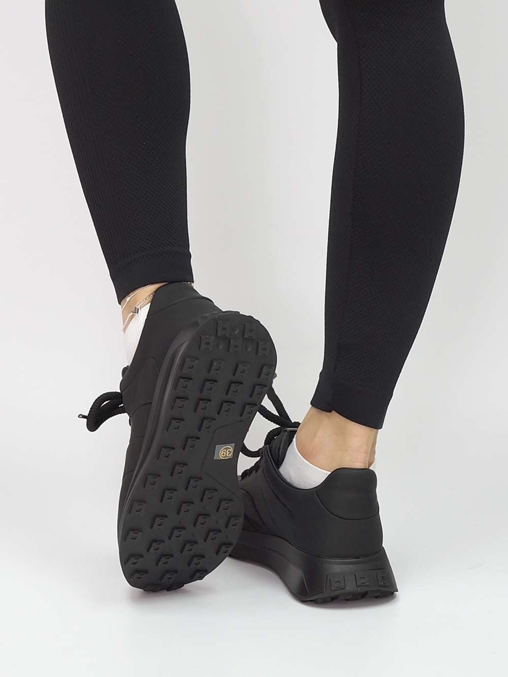 Кроссовки женские демисезонные