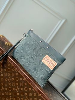 Louis Vuitton Pochette To-Go