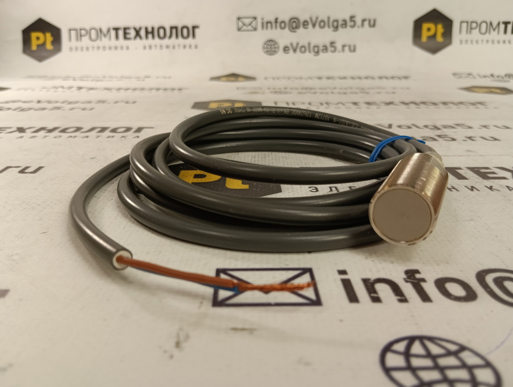 Omron E2E-X7D1-N 10712M б/у