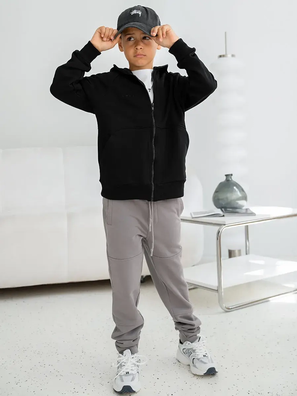 Толстовка для мальчика на молнии в школу