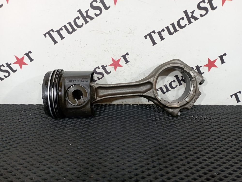 Поршень с шатуном