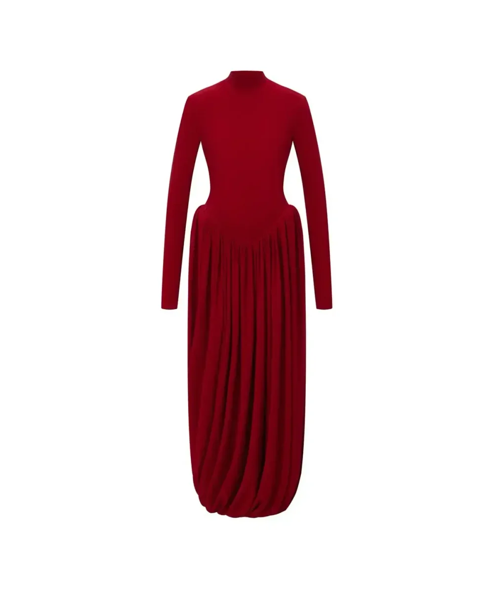 Платье с буфами и открытой спиной