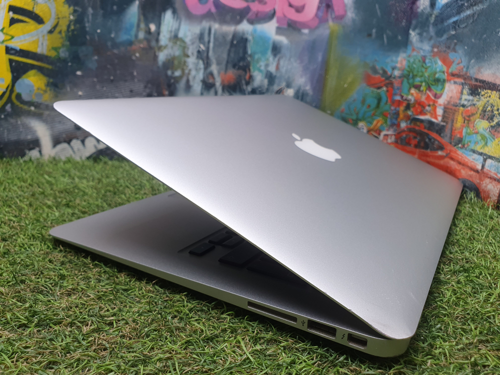 MacBook Air 13 2013 A1466 i5/4Gb