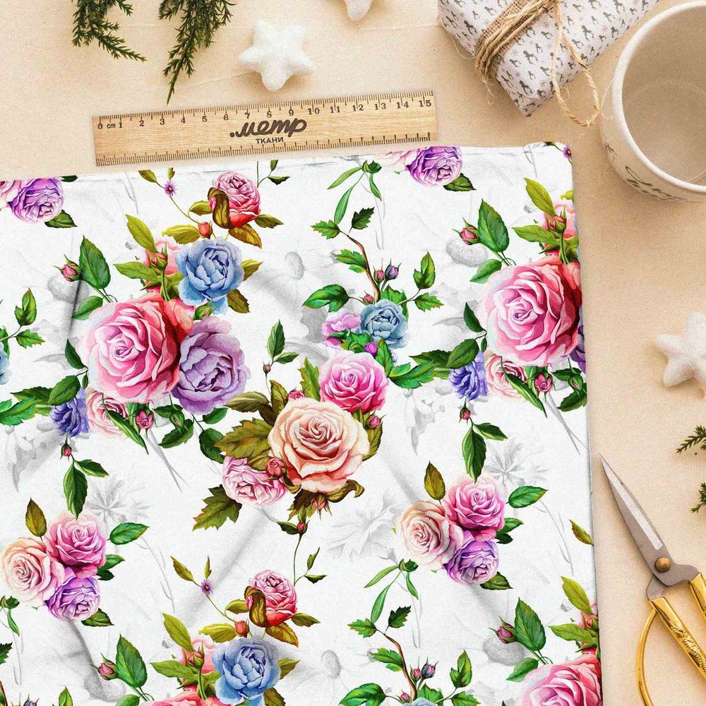 Ткань шифон контрастные розы