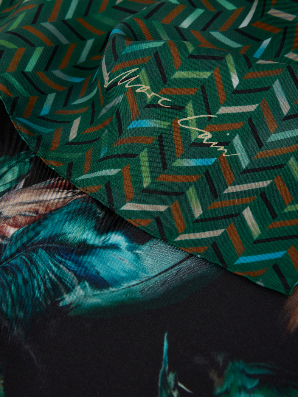 Шарф из шелка