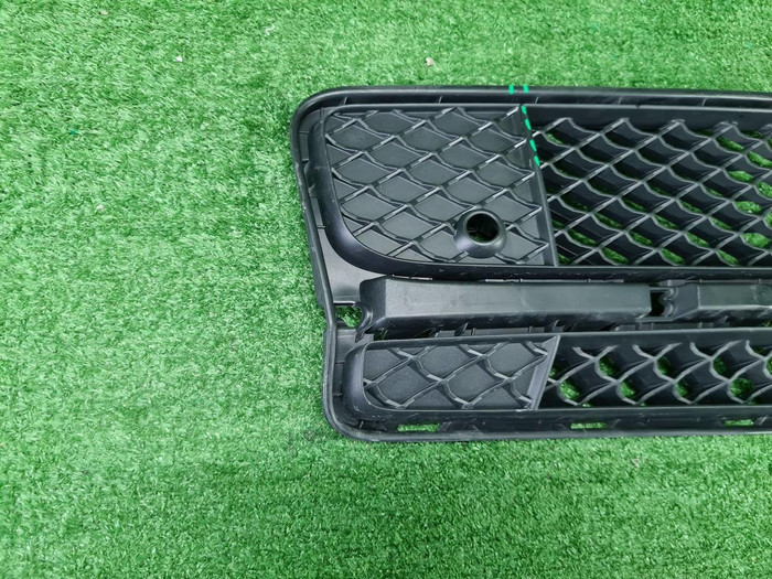 Решетка перед.бампера правая Mercedes G W463 18-нв