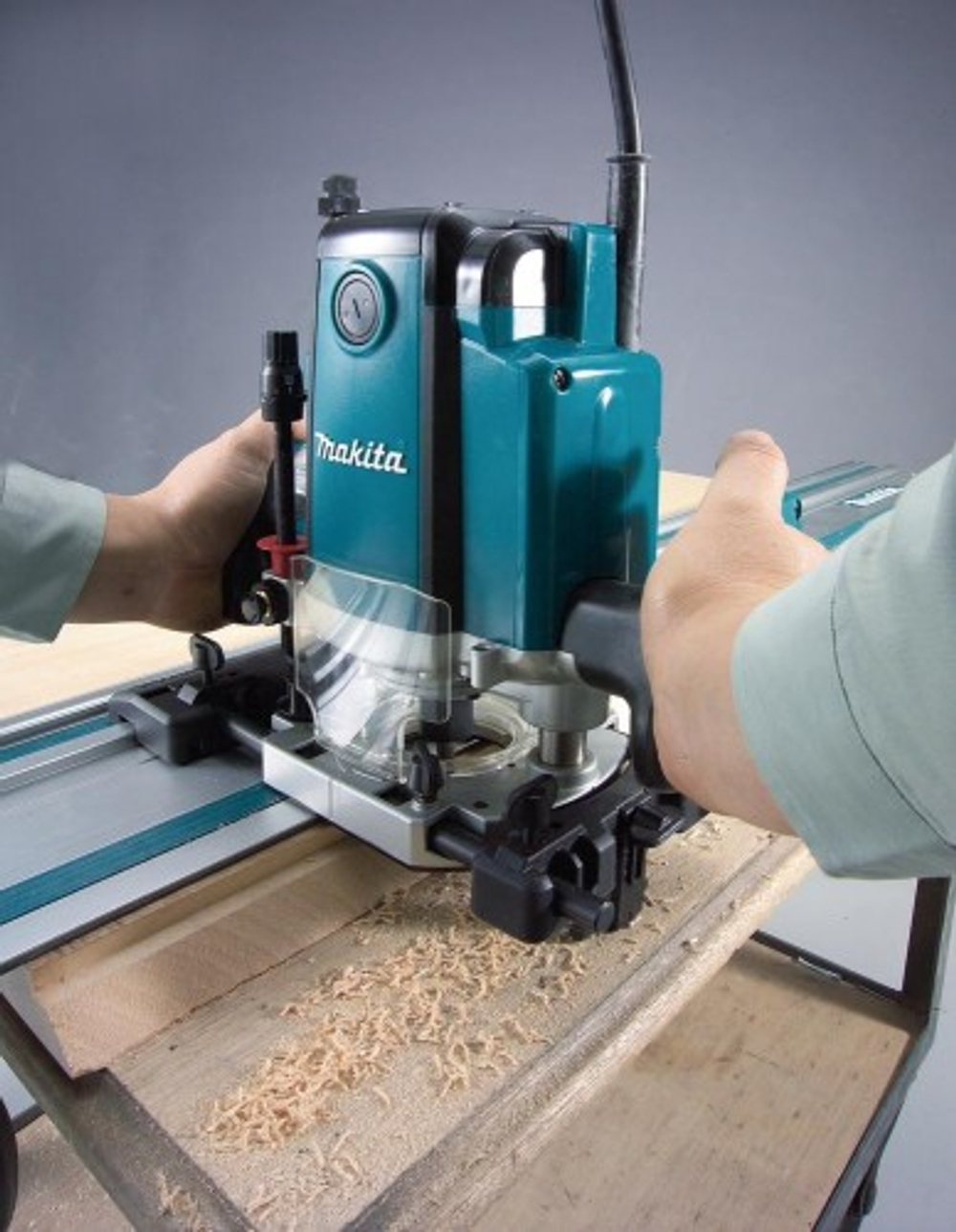 Фрезер электрический MAKITA RP 1800 F RP1800F