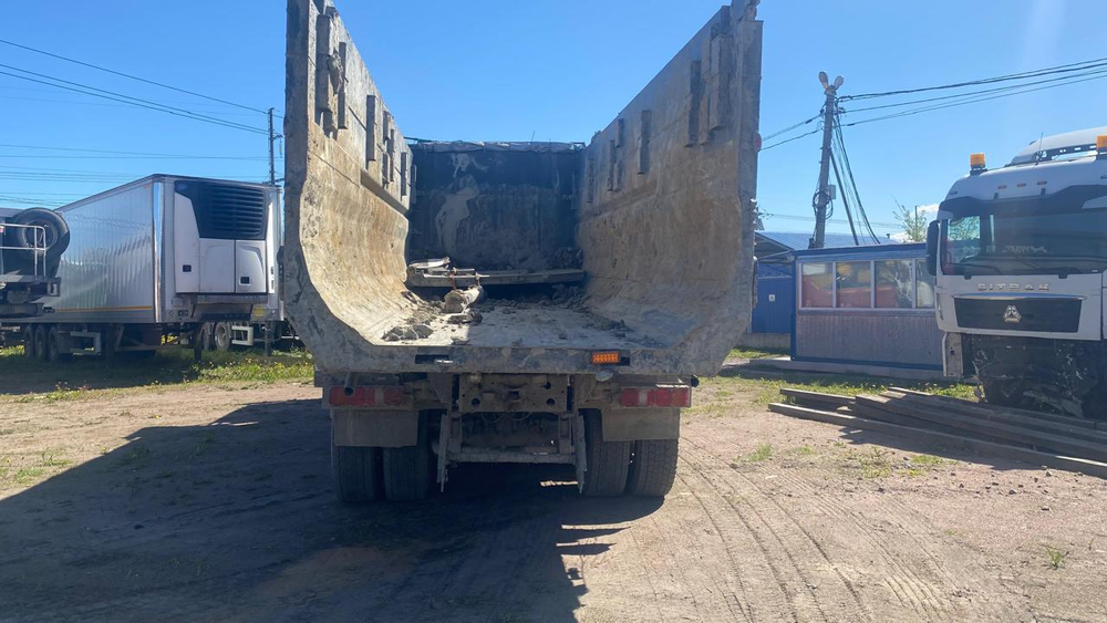Howo T5G 8x4 Самосвал ZZ3317V306GE1 (Дизельный, 10,5 л, 441 л.с., МТ)