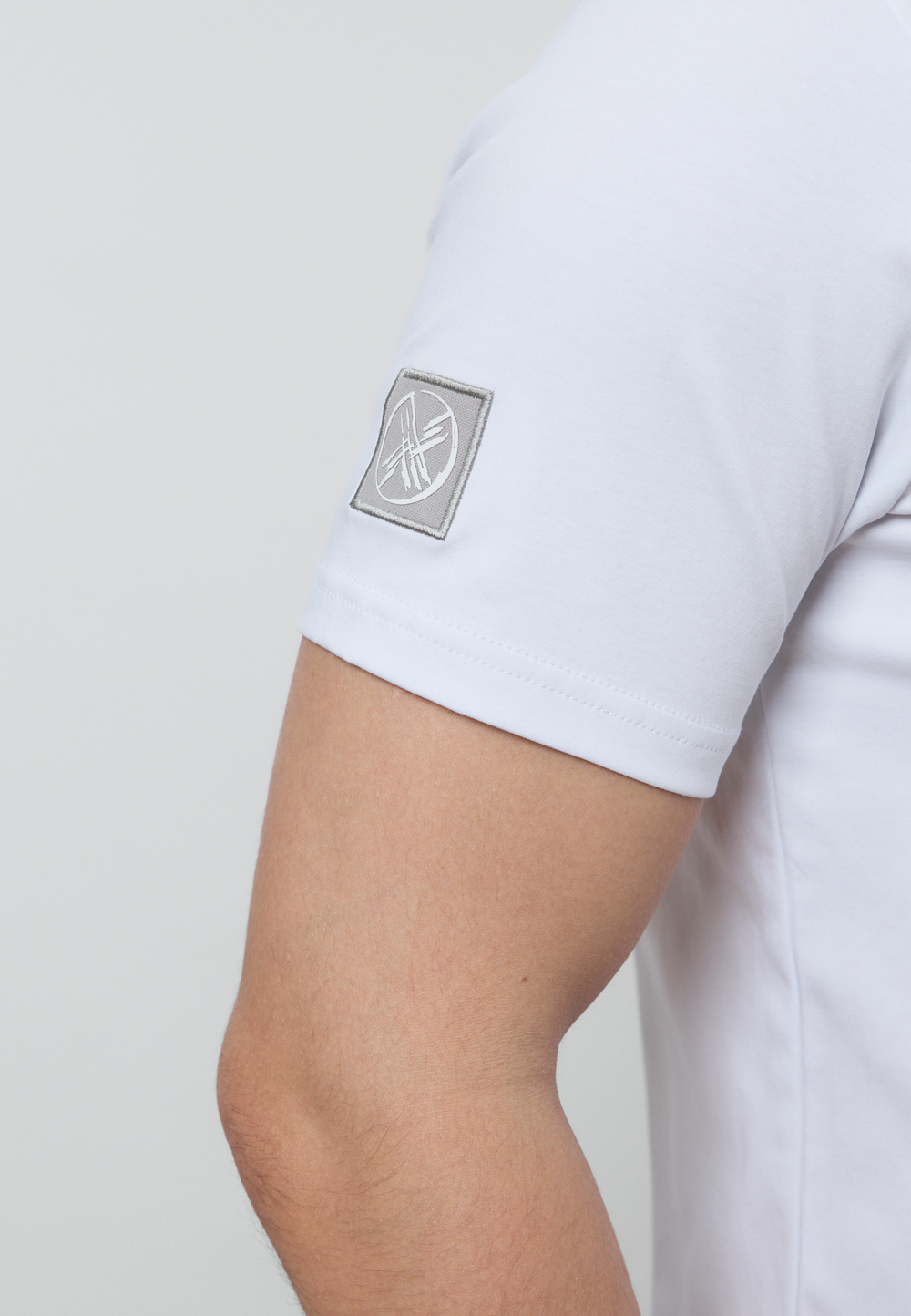 Футболка QYZ ZHINEK WHITE