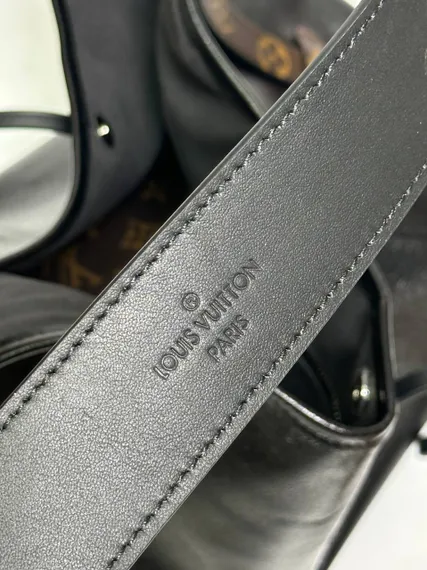 Сумка женская Louis Vuitton Carry All Cargo Vibe , чёрная
