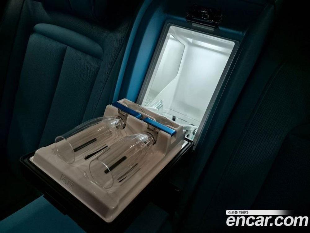 Rolls-Royce Cullinan 6.7 V12 Черный Badge (12.2022)
