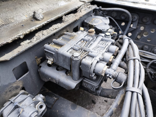 Кран уровня пола главный