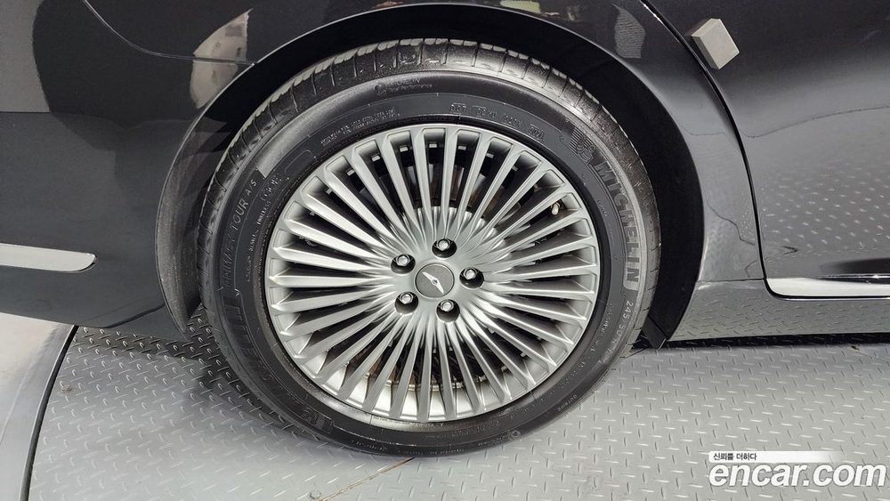 Genesis G90 3.8 (08.2019)