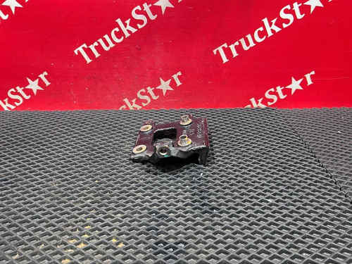 Кронштейн двигателя 2024г