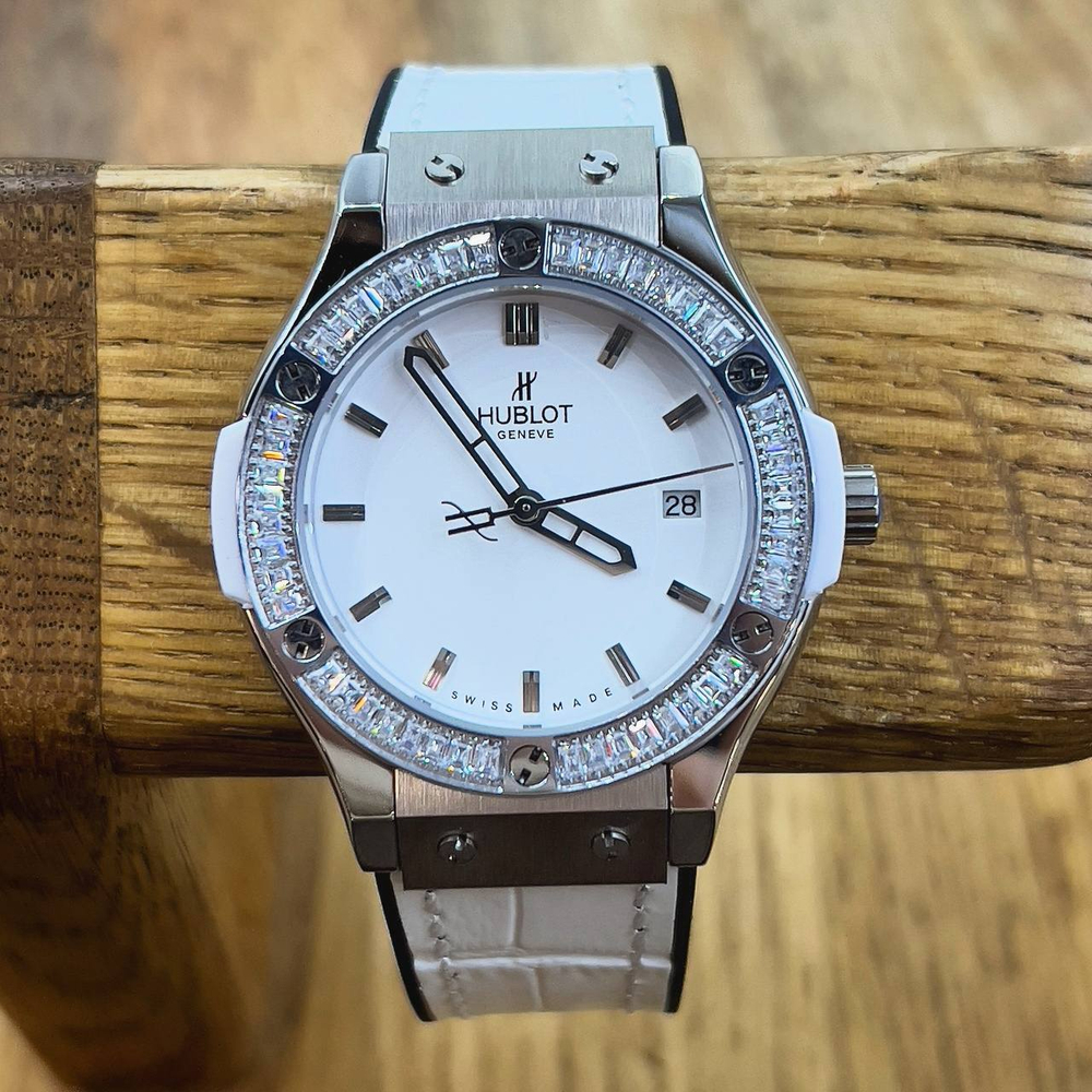Часы Hublot