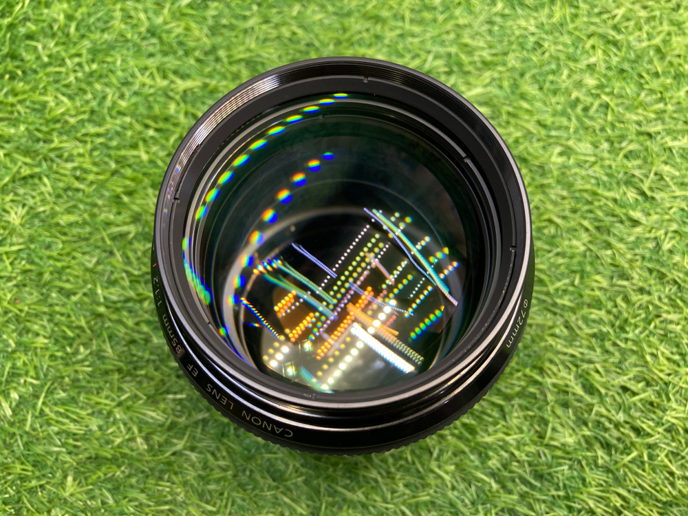 Canon EF 85mm 1.2L II USM