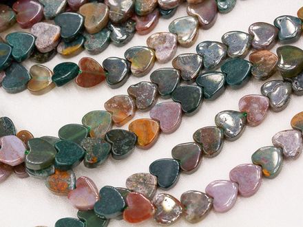 Нить бусин из яшмы "Сердечки" 6мм