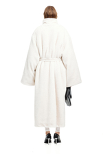 Шуба длинная с манишкой COMEBACK Milk