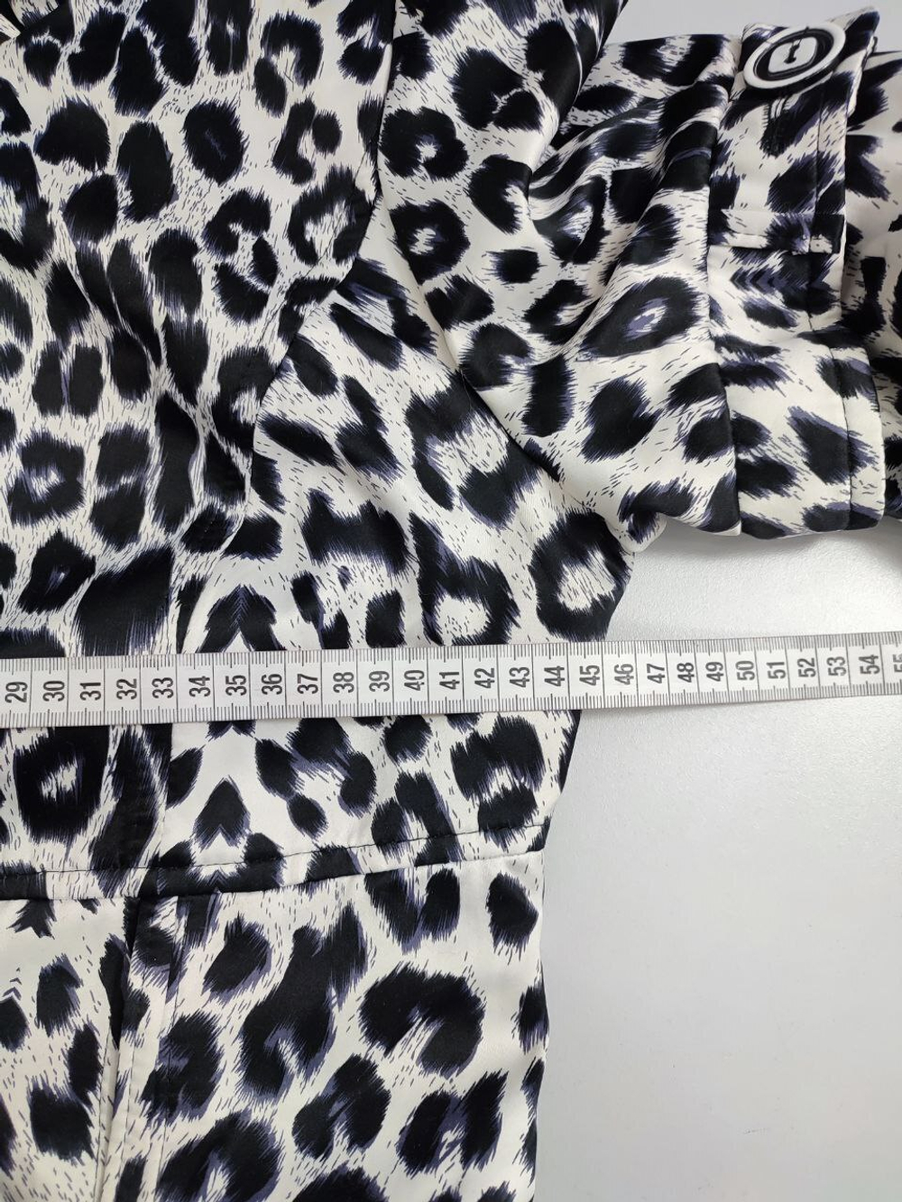 Пальто с анималистическим принтом 48 размер