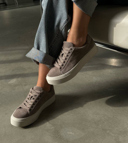 Кеды из натуральной замши