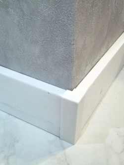 Угол наружный для плинтуса 66х13 мм - 6 шт. (внешний уголок)